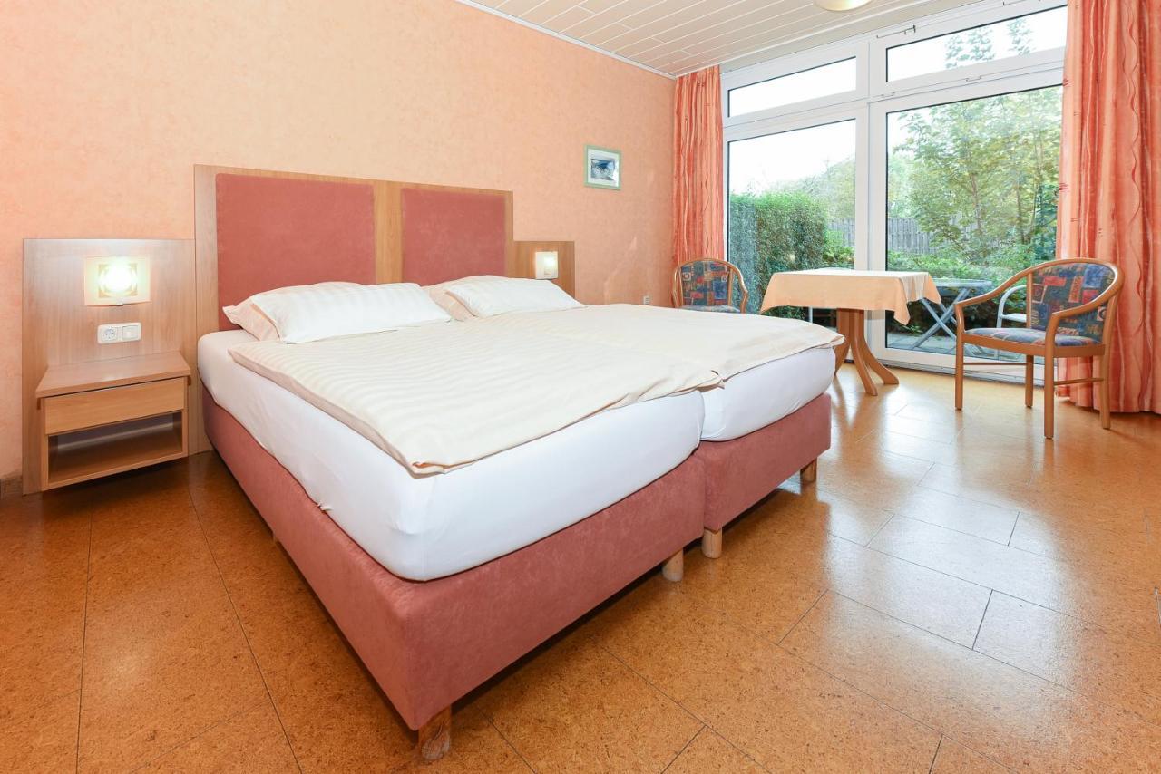 Hotel-Pension Altes Siel Bensersiel Exterior foto