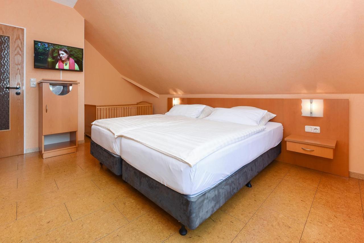 Hotel-Pension Altes Siel Bensersiel Exterior foto